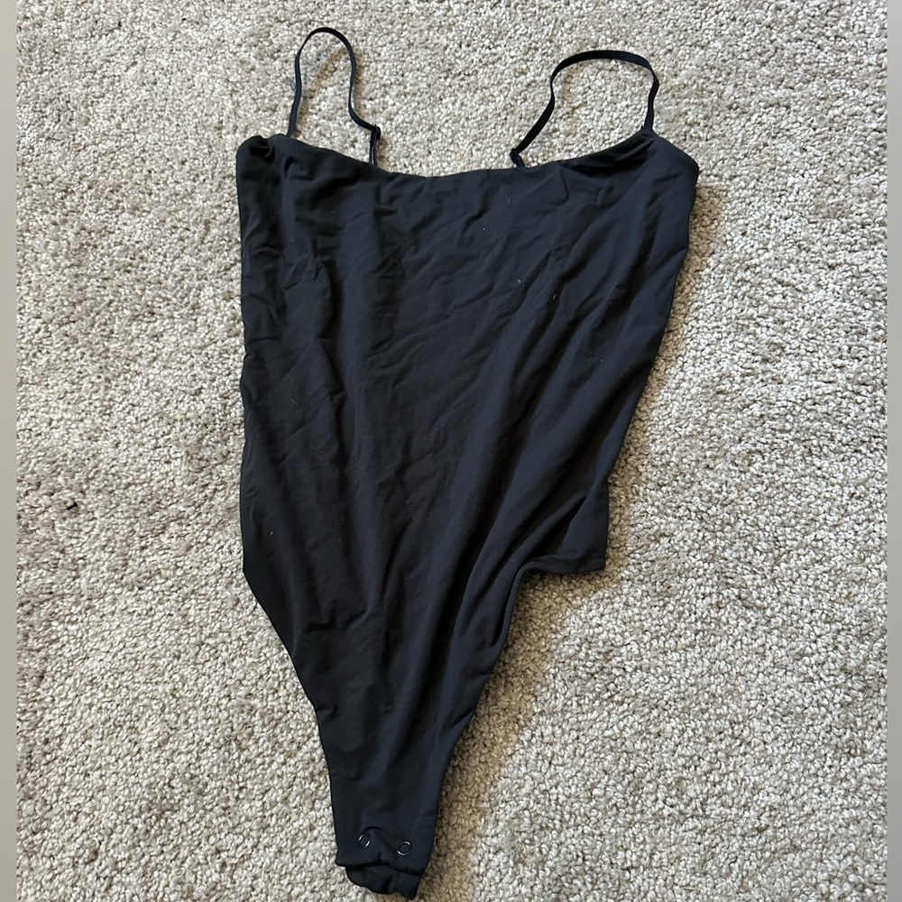Skims Fit everybody bodysuit